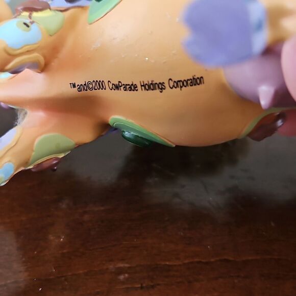 Cow Parade Painted Cow With Wings - Picture 6 of 10